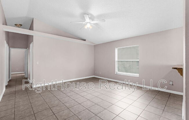7155 EDGEWATER SHORES CT