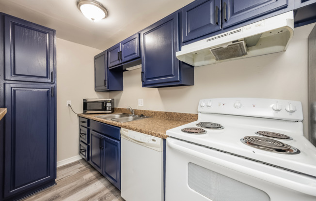 Welcome to 2130 E Boulder St — Comfortable Living in Central Colorado Springs!