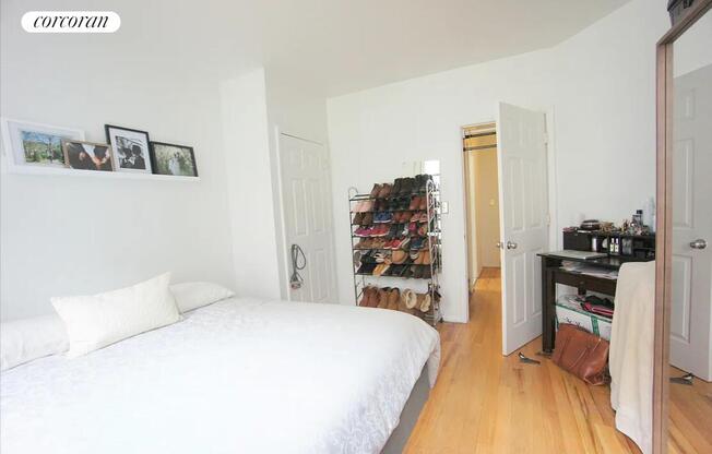 313 W 114 ST
