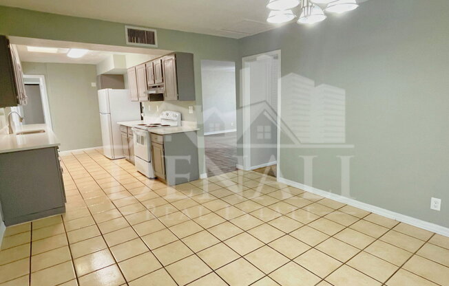 4 beds, 2 baths, 2,070 sqft, $2,295