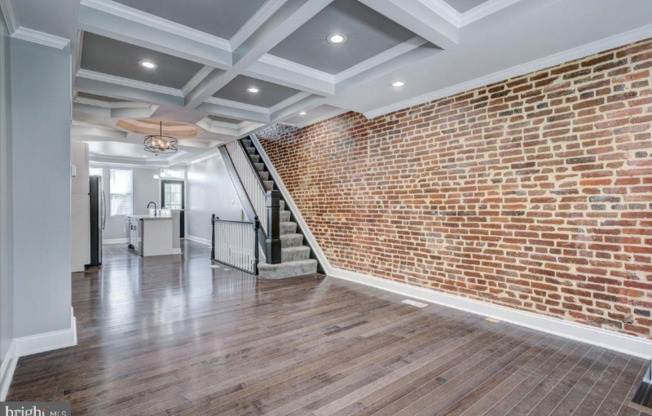 815 N COLLINGTON AVE