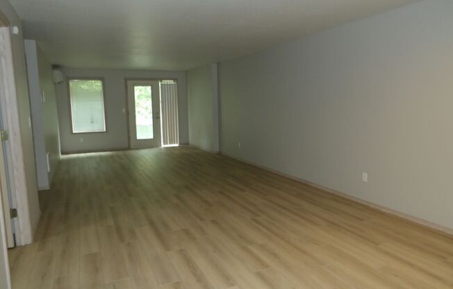 2 beds, 2 baths, 1,240 sqft, $1,940, Unit L57
