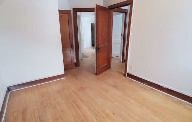 5 Bedroom Single Family