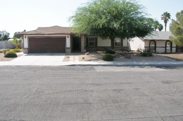 COMING SOON 10/15/2024!!!  BEAUTIFUL 3BD/2BA HOME IN SUNRISE MANOR