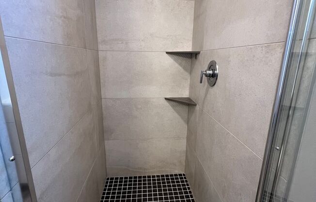 Studio, 1 bath, 295 sqft, $1,495, Unit 702