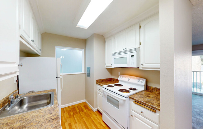 551 ALAMEDA DE PRADO