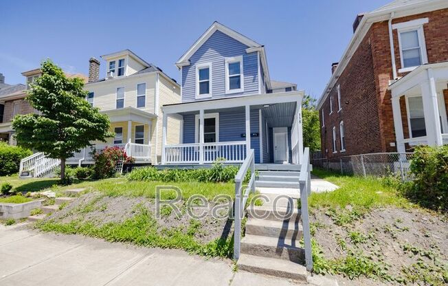 358 1/2 SAINT CLAIR AVE