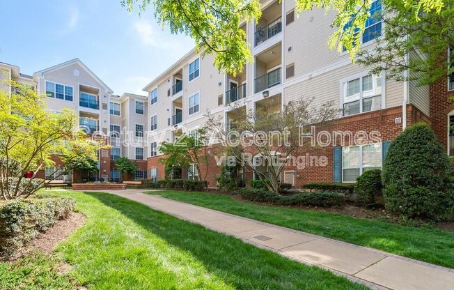 4862 EISENHOWER AVE #270