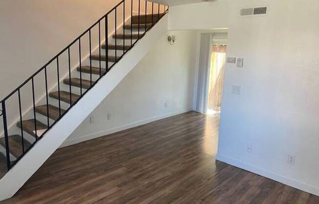 Hollywood Garden Apartments