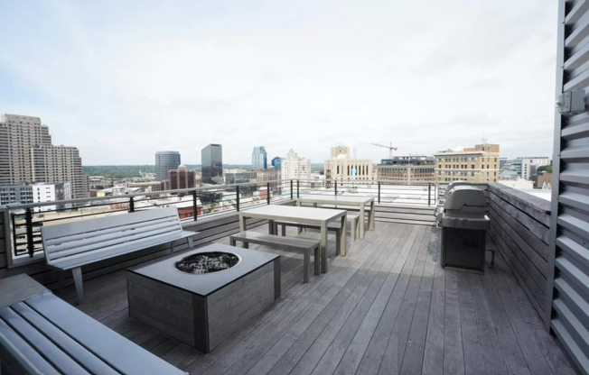 2 beds, 2 baths, 1,072 sqft, $2,300, Unit 803