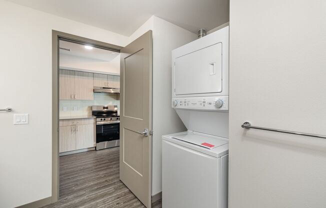 1 bed, 1 bath, $1,600, Unit Unit B216