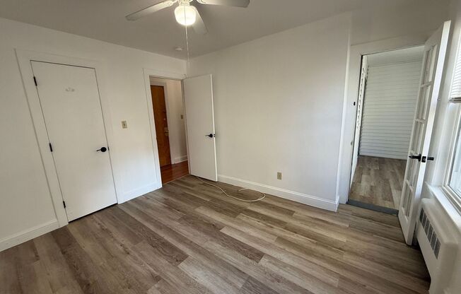 Studio, 1 bath, 420 sqft, $1,850, Unit 90 Win #03