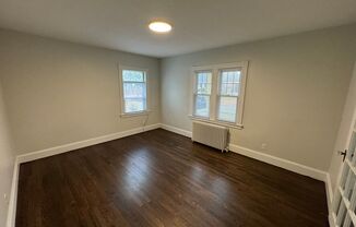 2 beds, 1 bath, $1,850, Unit 59