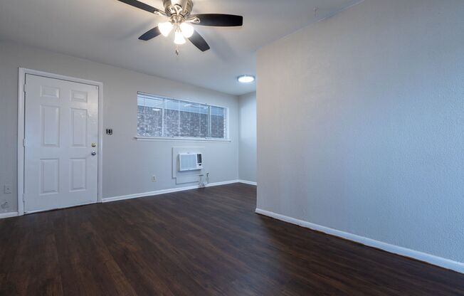 1 bed, 1 bath, 575 sqft, $675, Unit Unit 11