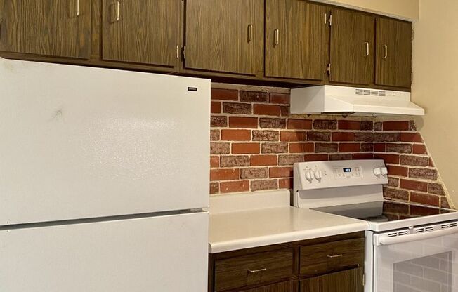 1 bed, 1 bath, 850 sqft, $925, Unit 8-835