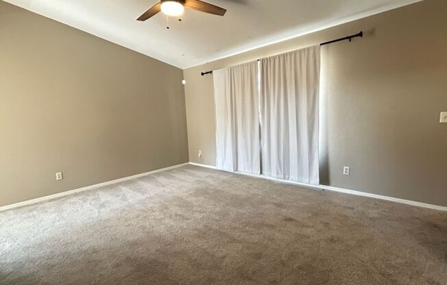 Georgeous 2 Bedroom / 2 Bath
