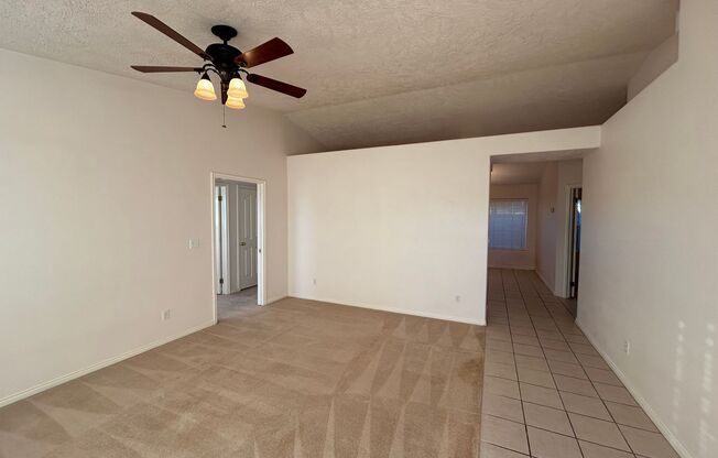 3 beds, 2 baths, $2,095, Unit Cameo PARK HOA.