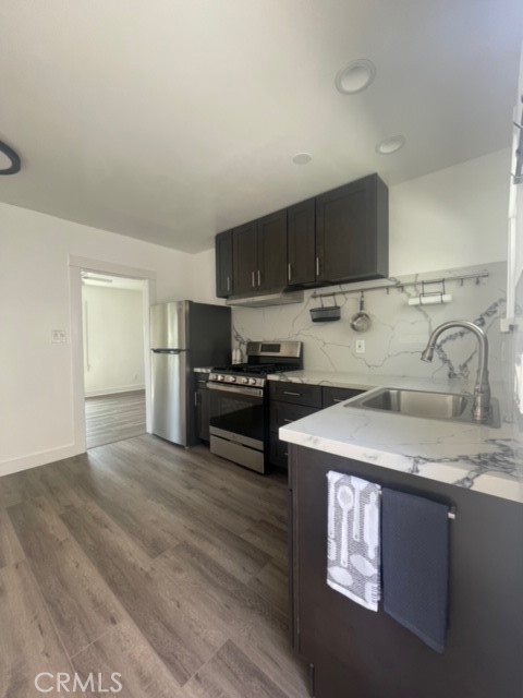 Studio, 1 bath, 400 sqft, $2,350