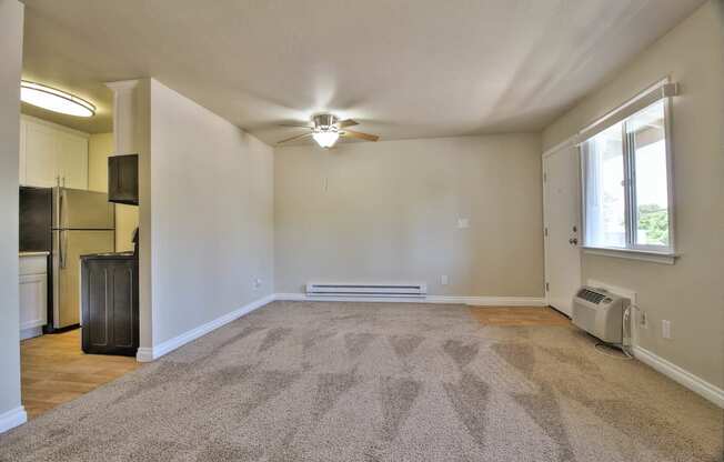 Carpeted Living Area at Sunnyvale Town Center, Sunnyvale, CA