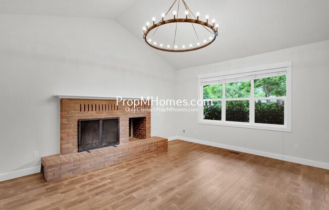 Updated 5 Bedroom Oasis in LO - Backyard of Your Dreams!