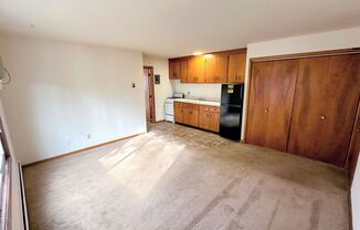 1 bed, 1 bath, $1,000, Unit 5