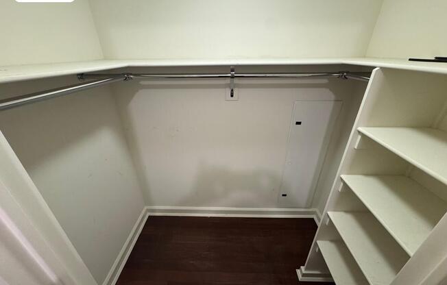 1 bed, 1 bath, 727 sqft, $5,318, Unit 808