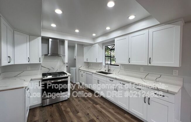 3831 W 182 ST