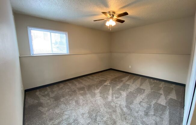 2 beds, 1.5 baths, 875 sqft, $1,030, Unit 420