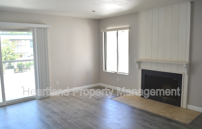 450 W Vermont Ave, Unit 902
