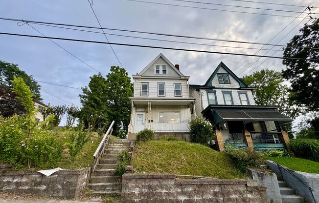 Charming 3 Bed 1 Bath Home! Recently Updated!