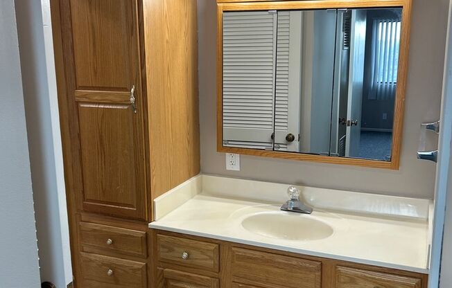 1 bed, 1 bath, 615 sqft, $839, Unit 118