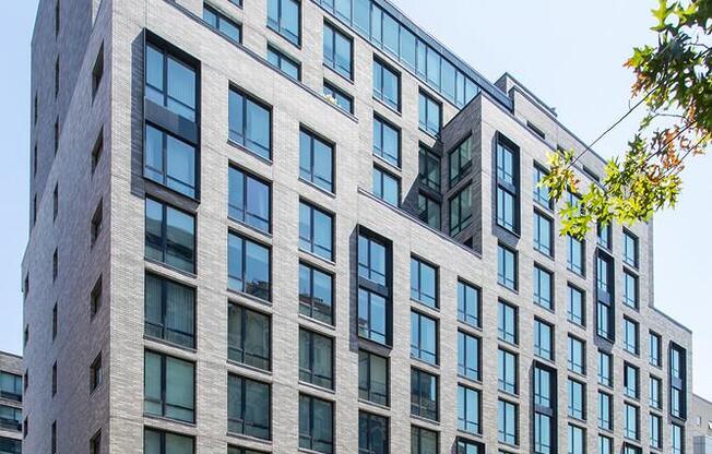 23 W 116 ST