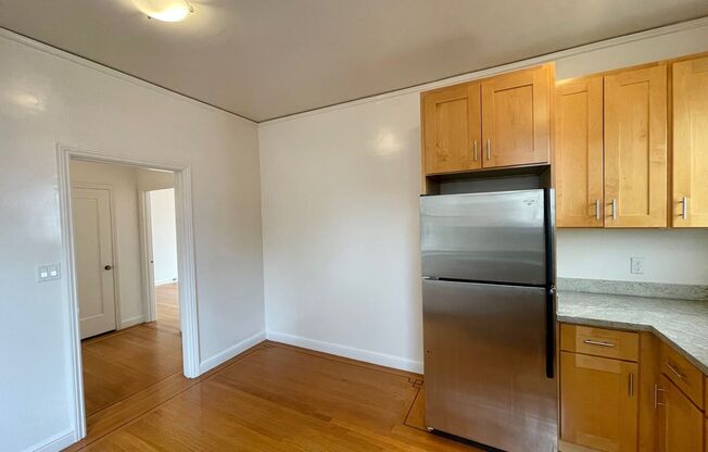 1 bed, 1 bath, $3,295, Unit 206