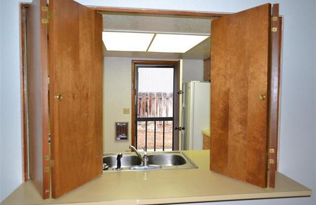 2 Bedroom 1.5 Bathroom 4 plex