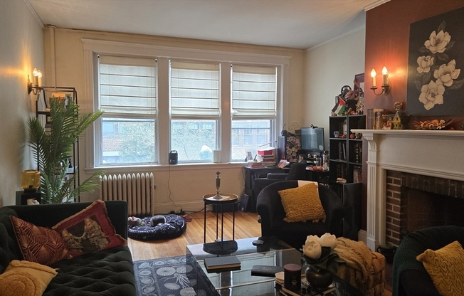 1986 Commonwealth Ave #4