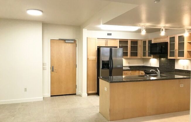 $2,950- 2 BR/1 Bath/1 Parking - Partly Furnished 10th Floor Keola La'i unit in Kaka'ako