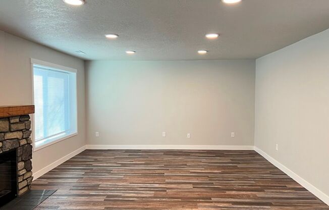 3Bd/2Ba Two Story House - Available Now!