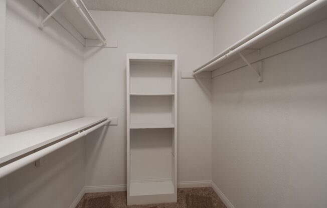 1 bed, 1 bath, $1,595, Unit 40