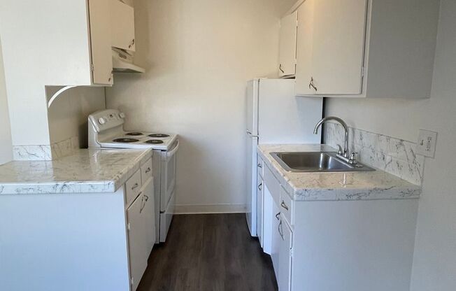 Welcome to Tamarack Gardens! Located in the heart of Sunnyvale