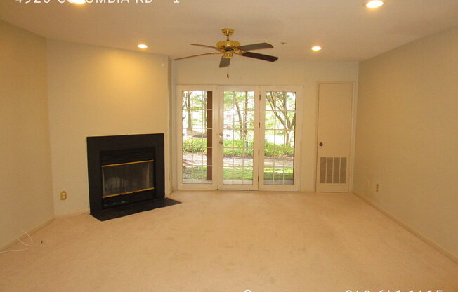 4926 COLUMBIA RD