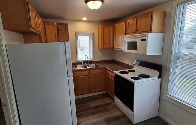 525 W 5th Street