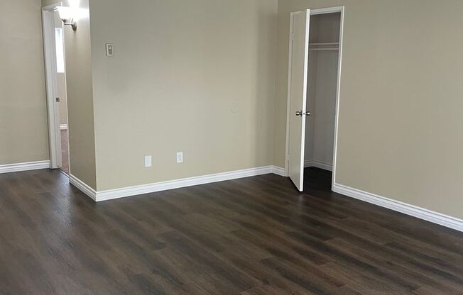 2 beds, 2 baths, 925 sqft, $2,450, Unit 37