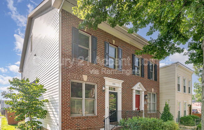 515 N HENRY ST