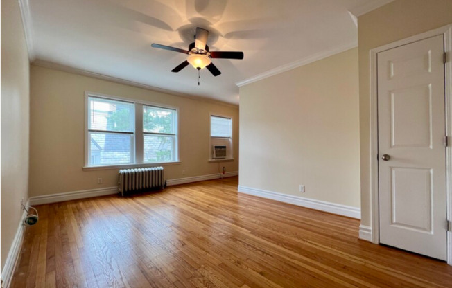 Studio, 1 bath, 380 sqft, $975, Unit 4245-206