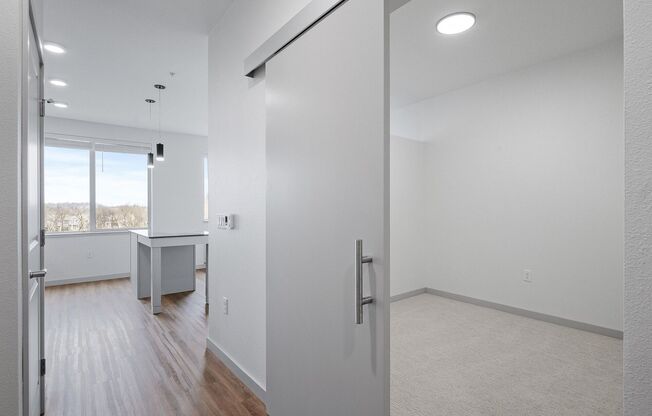 1 bed, 1 bath, 530 sqft, $1,395, Unit 322