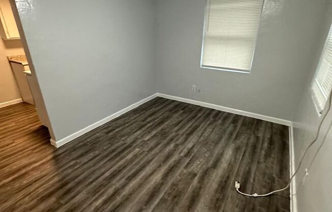 2 beds, 1 bath, 800 sqft, $900, Unit 2112