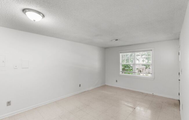 2 beds, 1 bath, 714 sqft, $1,078, Unit 4124-2
