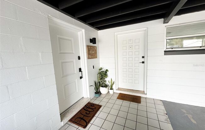AVAILABLE NOW! Mid-Century Modern 3/2 with POOL!
