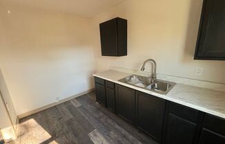 2 beds, 1 bath, $850