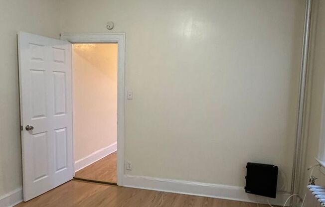 1 bed, 1 bath, $1,650, Unit 22